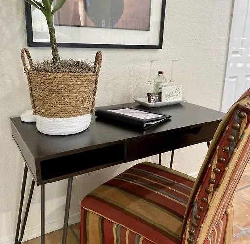 Charming Southwest Blocks To Dntwn Apartamento